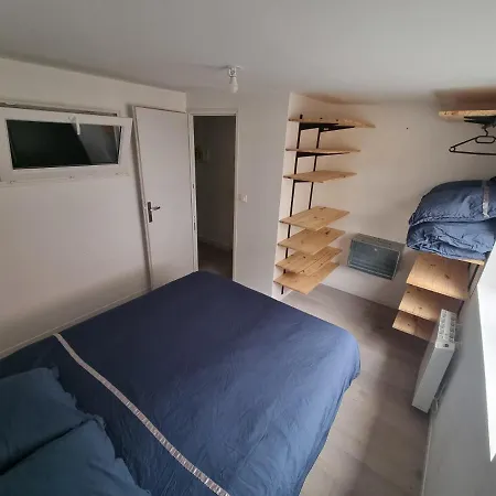 Thelna Theo Apartment *